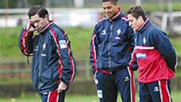 <b>MALAS NOTICIAS</B>. Marcelino recibió ayer un jarro de agua fría, al enterarse de que no podrá contar con Yago y Borreguero hasta enero.