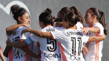 El Valencia celebra su victoria ante el Albacete. 