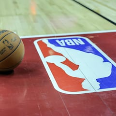 How much money do mop boys get paid in the NBA?