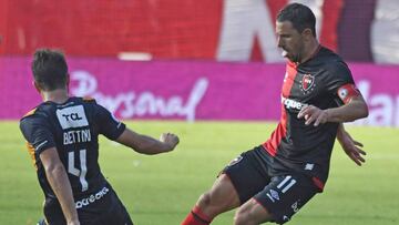 Con Aguerre como figura, clásico igualado en Rosario