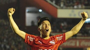 Ezequiel Barco celebra un gol con la camiseta de Independiente de Avellaneda