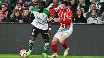 Lago Junior, del Racing.