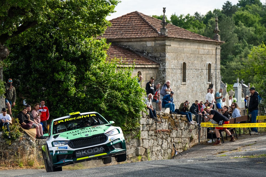 Javier Pardo, con el Skoda en el Rally de Ourense.