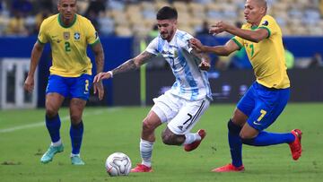 Rodrigo de Paul en la final entre Argentina y Brasil.