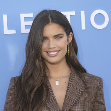 La actriz y modelo portuguesa estuvo presente durante el Desfile de Michael Kors.