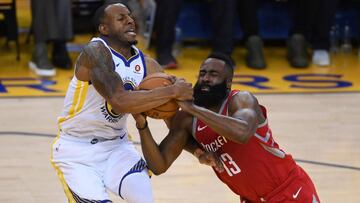 OAKLAND, CA - MAY 20: Andre Iguodala #9 of the Golden State Warriors and fights for possesion with James Harden #13 of the Houston Rockets during Game Three of the Western Conference Finals of the 2018 NBA Playoffs at ORACLE Arena on May 20, 2018 in Oakland, California. NOTE TO USER: User expressly acknowledges and agrees that, by downloading and or using this photograph, User is consenting to the terms and conditions of the Getty Images License Agreement.   Thearon W. Henderson/Getty Images/AFP
 == FOR NEWSPAPERS, INTERNET, TELCOS &amp; TELEVISION USE ONLY ==