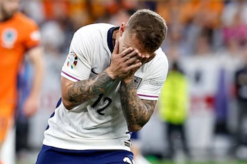 Kieran Trippier se lamenta tras fallar una ocasión durante el Inglaterra - Países Bajos de las semifinales de la EUR 2024.