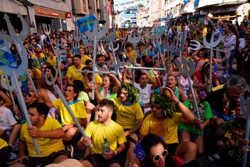 La fiesta de 'Les Piragües' ha cumplido hoy su 85ª edición. Declarada fiesta de Interés Turístico Internacional la comarca asturiana acoge cada año a miles de aficionados a la piragua. 