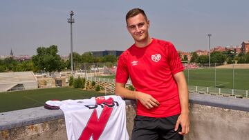 De Frutos posa para AS antes de viajar a Hungría.