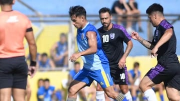 Vicente Pizarro jugó sus primeros partidos en Rosario Central y así lo vio la prensa argentina