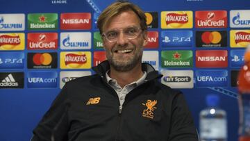 Klopp en la rueda de prensa previa al partido contra el Sevilla. 