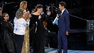 Vina del Mar, 22 de febrero de 2017 La cantante espanola Isabel Pantoja, durante la segunda noche del Festival Internacional de Vina del Mar 2017. Sebastian Cisternas/Aton Chile