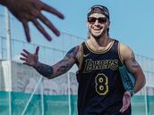 “No estoy pensando en volver a Chile, tengo un contrato acá”