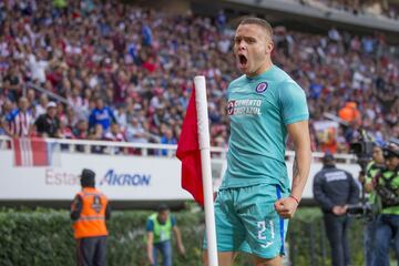 Cruz Azul despertó a partir de la fecha tres. Parte de su buen andar se debe a la racha goleadora de Jonathan Rodríguez que lleva cinco pirulos.