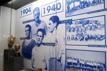 Historia desde 1904. Esto se puede ver en el Museo del Málaga CF.