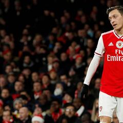 Ozil 'pasa' del Arsenal