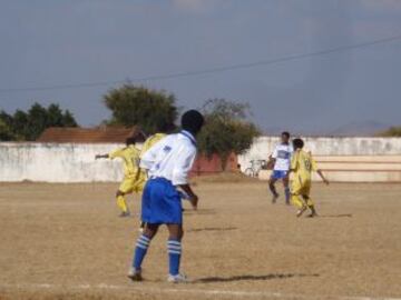 Las imágenes de la escuela de fútbol EL Larguero en Madagascar