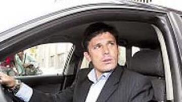 <b>EN DIRECTO. </b>Toni no se quiere perder los partidos de su equipo.