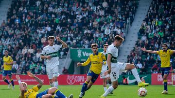 Resumen y goles del Elche vs Las Palmas, dieciseisavos de final Copa del Rey 24-25