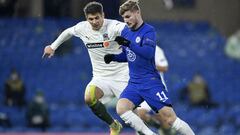 Soccer Football - Champions League - Group E - Chelsea v Krasnodar - Stamford Bridge, London, Britain - December 8, 2020 Chelsea&#039;s Timo Werner in action with Krasnodar&#039;s Alyaksandr Martynovich REUTERS/Toby Melville