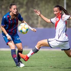 El Rayo asalta Buñol con un golazo de Sheila García