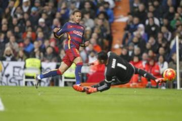 Neymar anota el gol 0-2 para el Barcelona