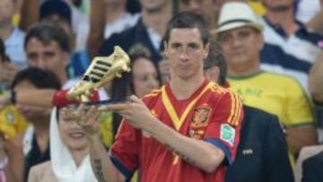 Fernando Torres, con la bota de oro de la Copa Confederaciones.
