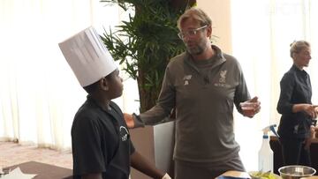 Lo de Klopp es demasiado: su charla con un niño contándole lo único que sabe decir en español