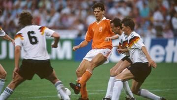 Los goles mágicos de Van Basten