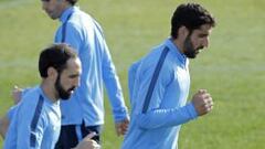 Tiago entrenó en el gimnasio y apura para jugar ante el Depor