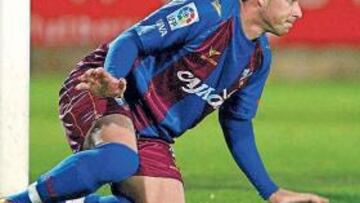 <b>SIN PUNTERÍA. </b>Rubén Castro sólo ha logrado convertir un gol en los últimos cinco encuentros.