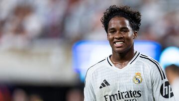 EAST RUTHERFORD, NEW JERSEY - AUGUST 3: Endrick Moreira #16 of Real Madrid in the second half of the pre-season friendly match against FC Barcelona at MetLife Stadium on August 3, 2024 in East Rutherford, New Jersey. Ira L. Black/Getty Images/AFP (Photo by Ira L. Black / GETTY IMAGES NORTH AMERICA / Getty Images via AFP)