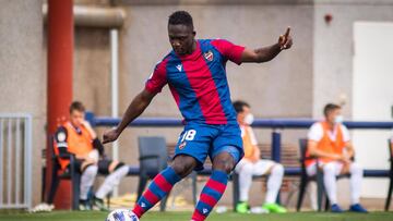 El Levante descarta la compra del colombiano Gustavo Carvajal