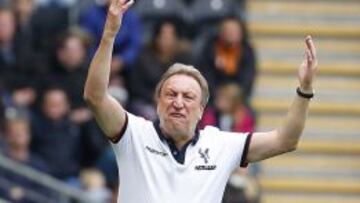 El Crystal Palace despide a su entrenador Neil Warnock