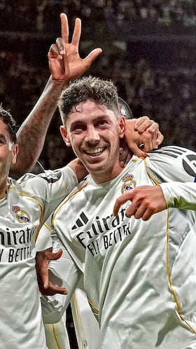 The Uruguayan midfielder’s first-half explosion leaves teammates and rivals in awe after the Champions League first leg.