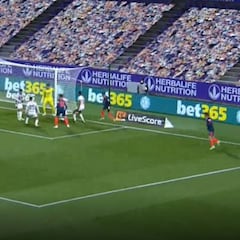 El gol del empate del Sevilla en el minuto 94... ¡obra de Bono!