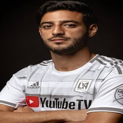 Vela protagoniza presentación de uniforme de Los Angeles FC