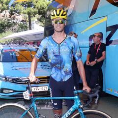 Javier Romo apunta al Movistar