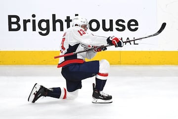 La pelea entre Knights y Capitals en la Stanley Cup de la NHL