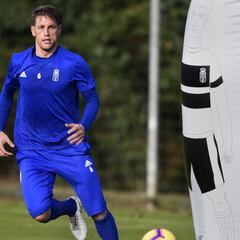 Carlos Hernández se ofrece para jugar ante el Granada