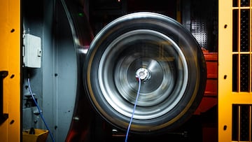 Imagen de cómo es el High Speed Testing de Pirelli