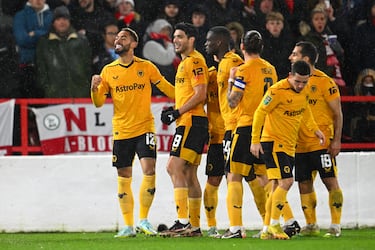 Wolverhampton, exequipo de Raúl Jiménez, descendió a la Championship