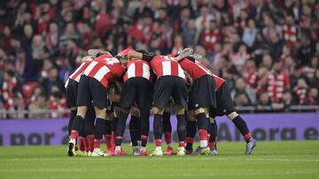 Piña del Athletic en San Mamés