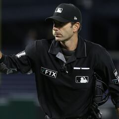 MLB disciplines umpire Pat Hoberg for gambling
