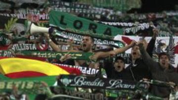 Hinchas del Betis denuncian una agresión en aledaños del Pizjuán