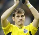 Casillas: "Me alegro por esa merecida renovación, Sergio"