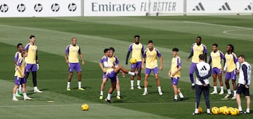 Los jugadores del Madrid, en la ¨²ltima sesi¨®n preparatoria.