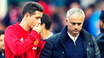 Ander Herrera y Jos&eacute; Mourinho.