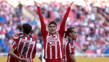 A striker in a rich vein of form, Chivas Guadalajara’s Armando González appears in international rankings alongside European starlets.