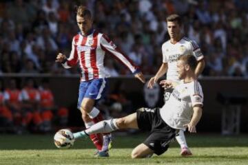 Antoine Griezmann con el balón. 